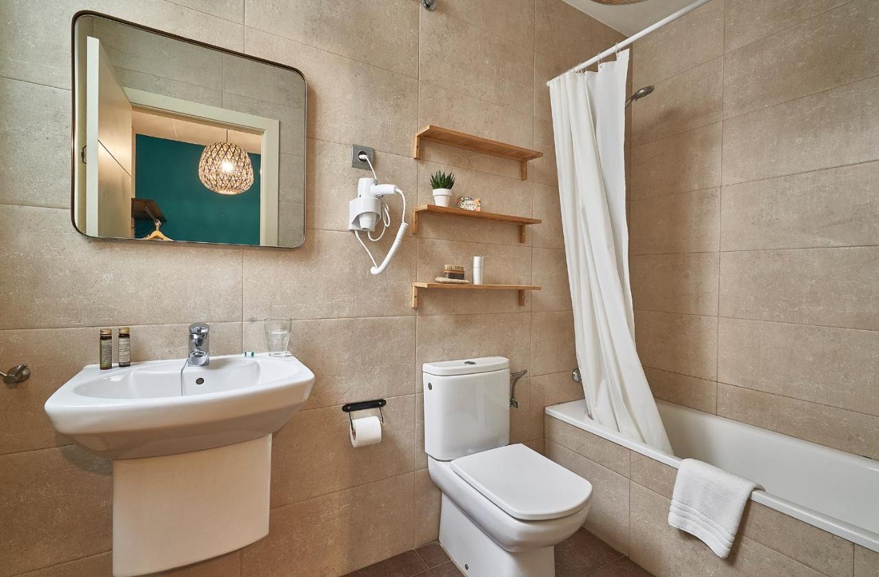 Barcelona Sants Station Apartments Екстериор снимка